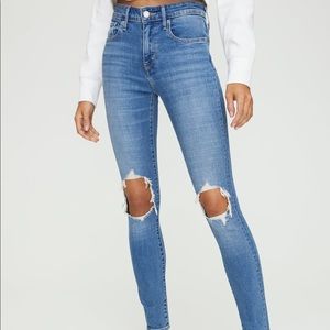 Levi’s Ripped Skinny Jean High Rise Pants